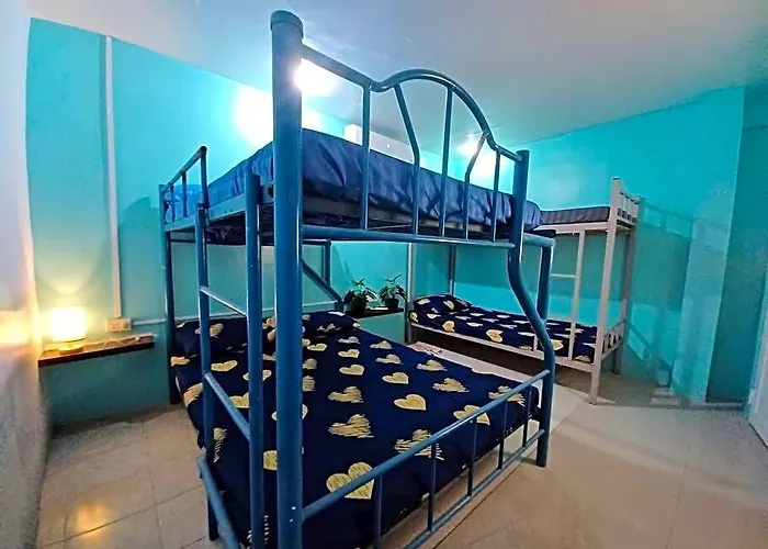 Ground-floor Family Near Sm Seaside And Ocean Park 2 Wifi Main And Backup Hotel 3*